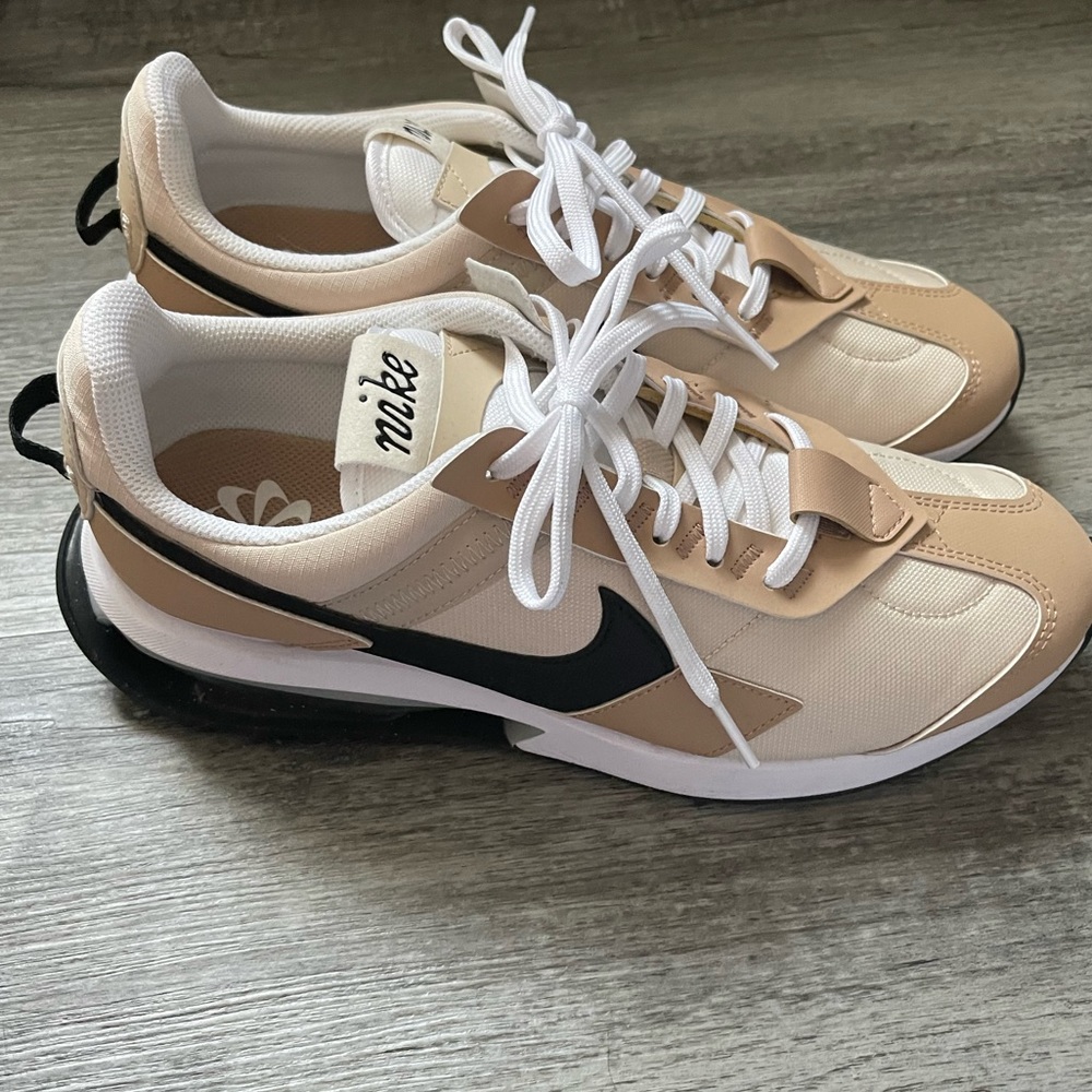 Nike Women’s Air Max Pre-Day Shoes